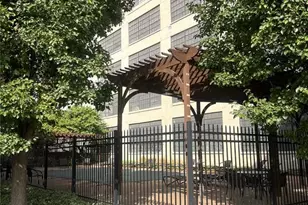 4100 Forest Park Ave, Saint Louis, MO 63108 - Photo 18