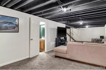 1045 Estes Drive, Florissant, MO 63031 - Photo 40