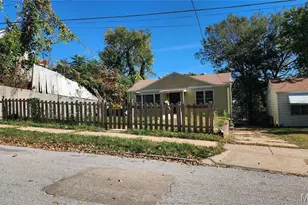 1912 Kraft St, Saint Louis, MO 63139 - Photo 2