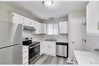 12041 Victorian Village Court, Saint Louis, MO 63138 - Photo 10