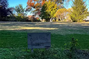 2825 Charbonier Rd, Florissant, MO 63031 - Photo 4