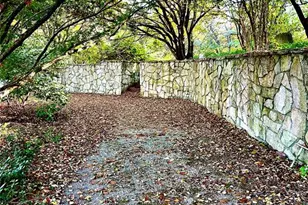 2825 Charbonier Rd, Florissant, MO 63031 - Photo 12