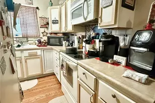 107 N Springfield St, Cuba, MO 65453 - Photo 10