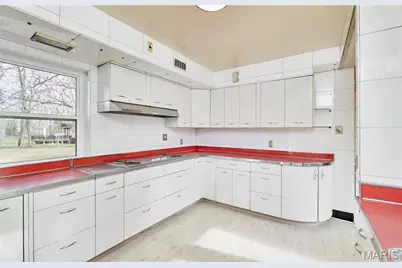 84-86 Bellerive Acres, Bellerive, MO 63121 - Photo 34