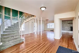 84 Bellerive Acres, Bellerive, MO 63121 - Photo 8