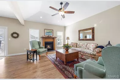 212 Colonial Crossing, Wentzville, MO 63385 - Photo 2