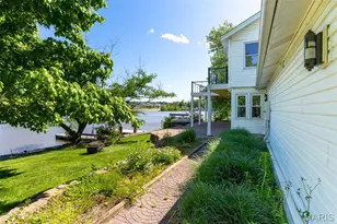 202 Dauphine Dr, Lake Saint Louis, MO 63367 - Photo 8