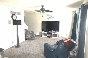 14122 Candlewyck Pl Ct, Florissant, MO 63034 - Photo 4