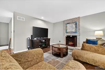 189 Harvest Moon Court #B, Saint Charles, MO 63304 - Photo 2