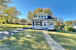 901 Ennis Ave, Rock Hill, MO 63119 - Photo 1
