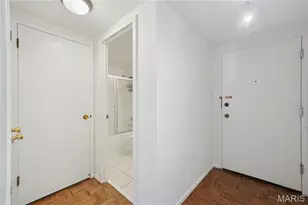 200 S Brentwood Blvd, Clayton, MO 63105 - Photo 10