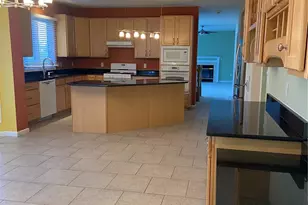 811 Wheaton Way, Creve Coeur, MO 63141 - Photo 14