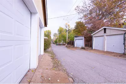 4438 Grace, Saint Louis, MO 63116 - Photo 32