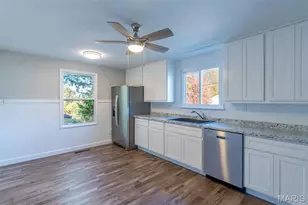 137 Holdinghausen Dr, Crystal City, MO 63019 - Photo 6