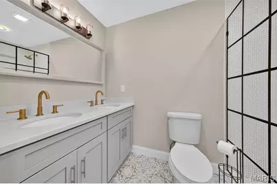 107 Falmouth Drive, Ballwin, MO 63011 - Photo 18