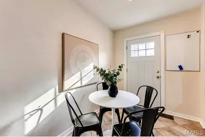 7720 Weston Place, Saint Louis, MO 63117 - Photo 8