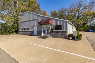 210 Hyler Dr, Farmington, MO 63640 - Photo 2