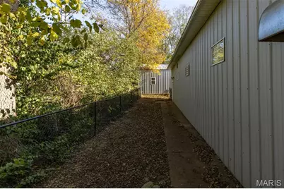210 Hyler Drive, Farmington, MO 63640 - Photo 6