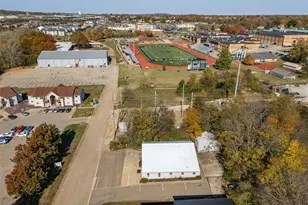 210 Hyler Dr, Farmington, MO 63640 - Photo 12