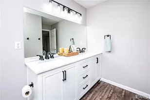 6066 Peachtree Dr, Hillsboro, MO 63050 - Photo 10