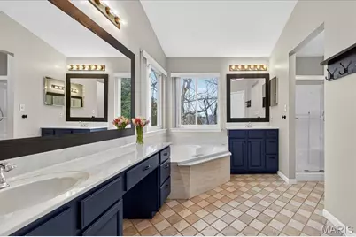 1239 Bedford Falls Court, Ballwin, MO 63021 - Photo 18