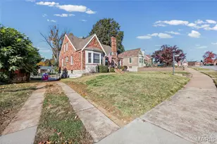 9135 Vasel Dr, Saint Louis, MO 63123 - Photo 4