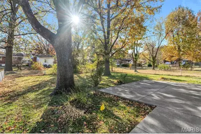 920 Lebon Drive, Saint Louis, MO 63137 - Photo 28
