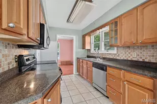 2202 White Cedar Ct, Chesterfield, MO 63017 - Photo 16