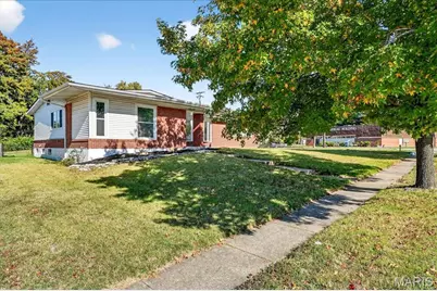 1565 Aintree Drive, Florissant, MO 63033 - Photo 4