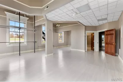 120 Henry Avenue, Ballwin, MO 63011 - Photo 16