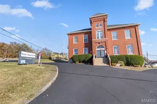 120 Henry Ave, Ballwin, MO 63011 - Photo 2