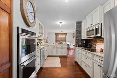 14300 Conway Meadows Court #101, Chesterfield, MO 63017 - Photo 18