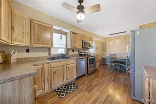 506 Vine St, Cuba, MO 65453 - Photo 8