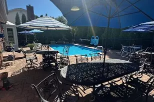 5319 Chapelford Ln, Shrewsbury, MO 63119 - Photo 8