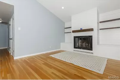 3720 Comstock Drive, Saint Louis, MO 63125 - Photo 4