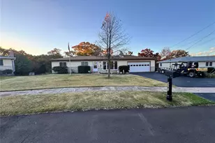 2141 Sunswept Ln, High Ridge, MO 63049 - Photo 2