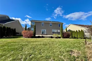 84 S Ridgewynd Ct, Lake Saint Louis, MO 63367 - Photo 2