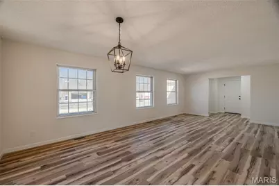 4086 Waterfall Drive, Florissant, MO 63034 - Photo 8