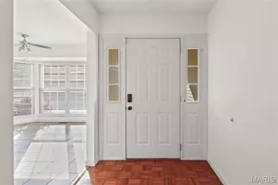 904 Palmer Ct, Lake Saint Louis, MO 63367 - Photo 4