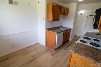 10606 Kilbourn Drive, Saint Louis, MO 63136 - Photo 4