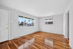 6902 Howdershell Rd, Hazelwood, MO 63042 - Photo 8