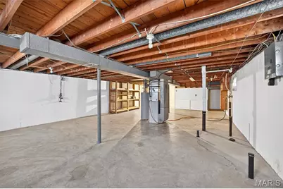 6902 Howdershell Road, Hazelwood, MO 63042 - Photo 32