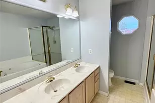 100 Cardinal Villas Dr, Saint Peters, MO 63376 - Photo 16