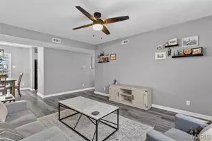 9206 Eager Rd, Brentwood, MO 63144 - Photo 16