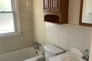 141 Flora Dr, Saint Louis, MO 63135 - Photo 6