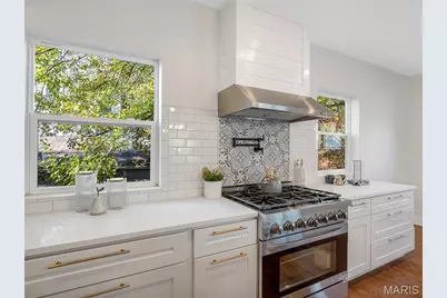 633 N Forest Avenue, Webster Groves, MO 63119 - Photo 18