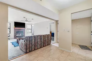 2339 Kratky Rd, Saint Louis, MO 63114 - Photo 2