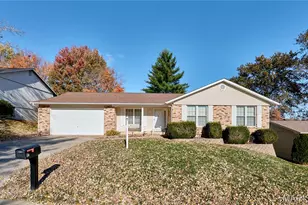 41 Country Creek Dr, Saint Peters, MO 63376 - Photo 2
