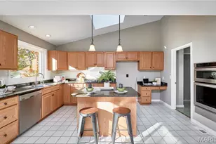 2074 Woodmoor Ridge Dr, Wildwood, MO 63011 - Photo 16