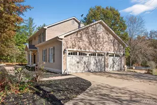 1330 Lake Hollow Dr, Defiance, MO 63341 - Photo 2